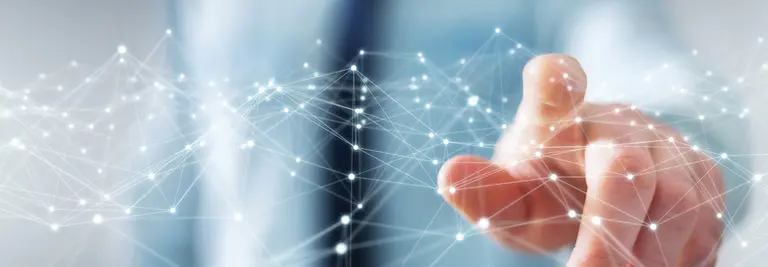 Finger vor virtuellen, vernetzten Datenpunkten