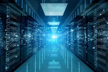 Moderne stark vernetzte IT-Infrastruktur Stark vernetzte IT-Infrastruktur in hochmodernem Serverraum