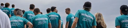 Das GOB-Team auf dem Weg zum Start beim Krefelder RUN & FUN 2026 GOB-Läufer auf dem Weg zum Start des Krefelder Firmenlaufs RUN & FUN 2026.