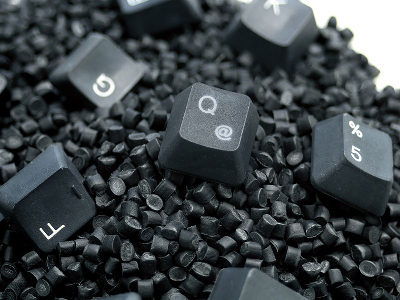 Tastatur Buchstabentasten auf Kunststoffgranulat